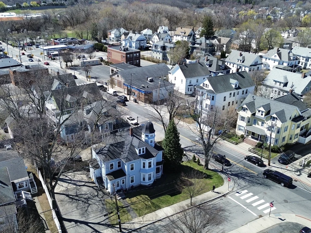 5 bed, 2 bath apartment for rent at 786 Moody St Unit 1, Waltham — photo 34 of 35