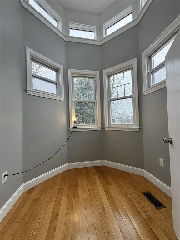 5 bed, 2 bath apartment for rent at 786 Moody St Unit 1, Waltham — photo 18 of 35