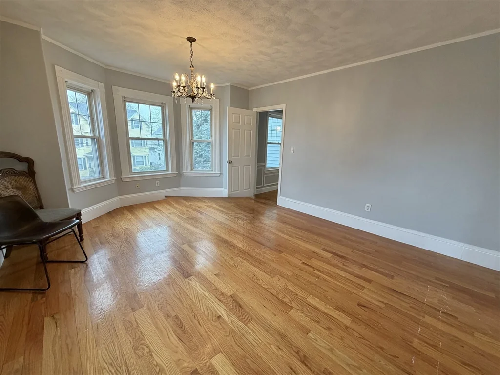 5 bed, 2 bath apartment for rent at 786 Moody St Unit 1, Waltham — photo 7 of 35