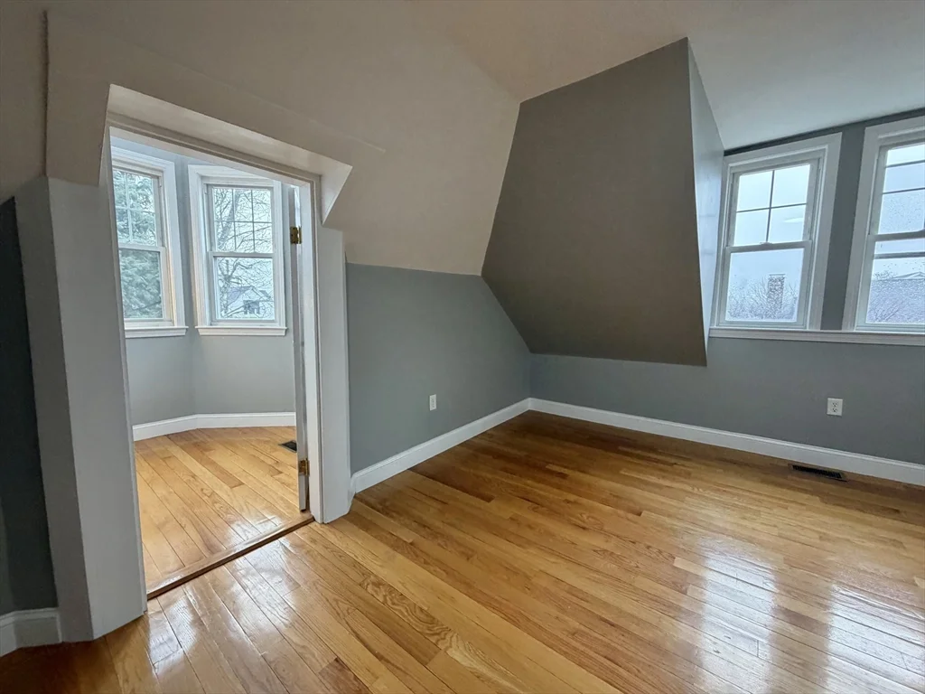 5 bed, 2 bath apartment for rent at 786 Moody St Unit 1, Waltham — photo 22 of 35