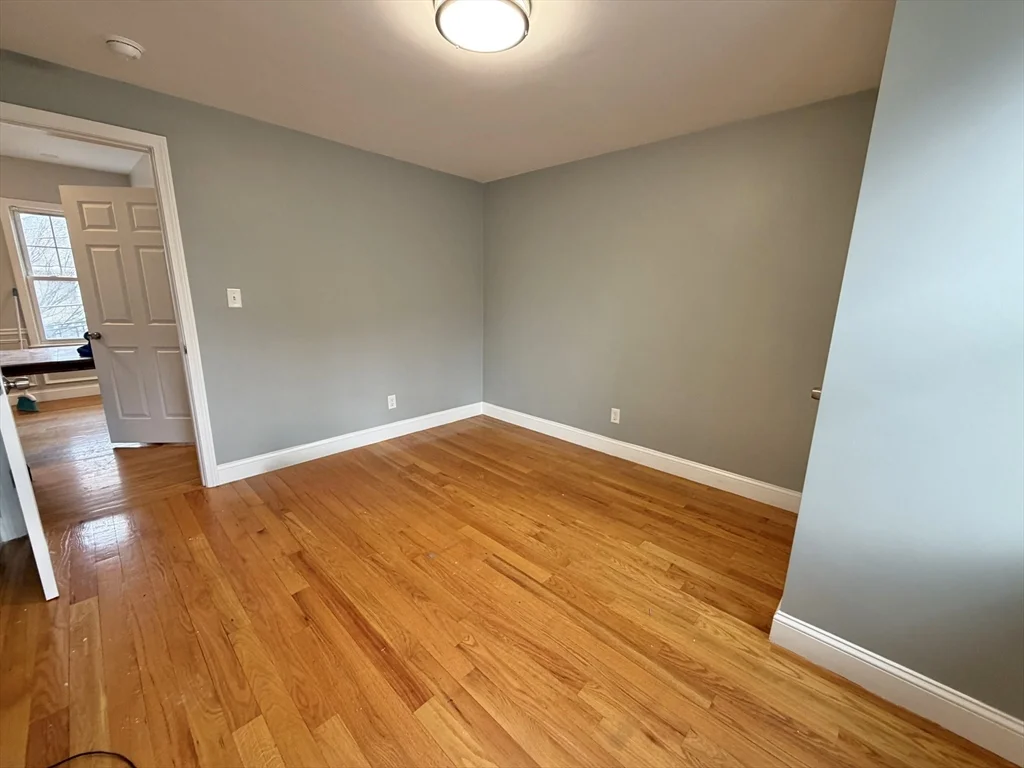 5 bed, 2 bath apartment for rent at 786 Moody St Unit 1, Waltham — photo 23 of 35