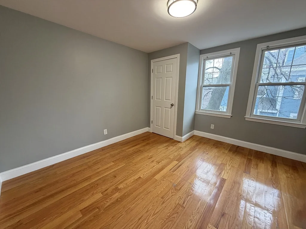 5 bed, 2 bath apartment for rent at 786 Moody St Unit 1, Waltham — photo 15 of 35