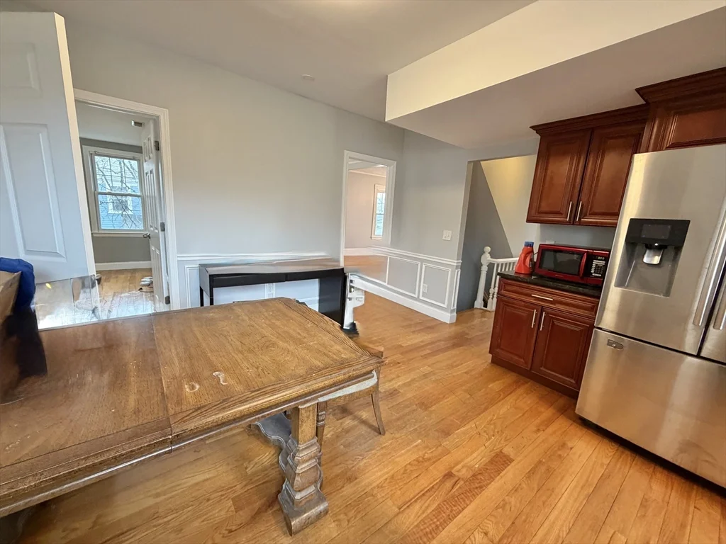 5 bed, 2 bath apartment for rent at 786 Moody St Unit 1, Waltham — photo 4 of 35