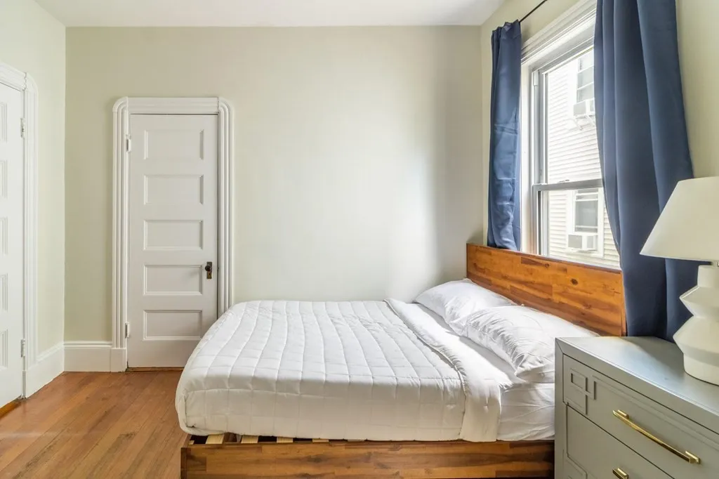 3 bed, 1 bath apartment for rent at 787 Columbia Rd Unit 1, Boston — photo 6 of 14