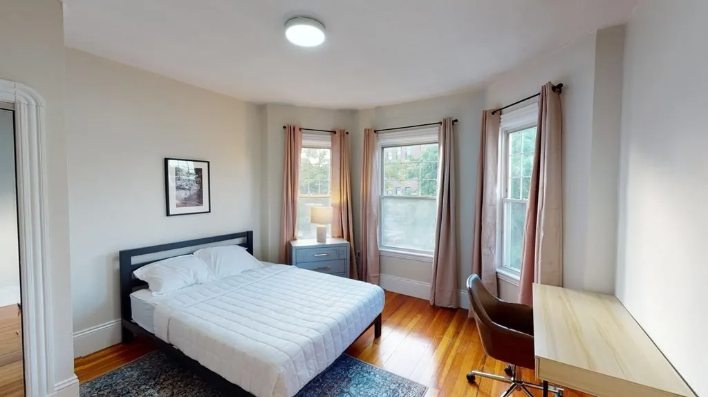 4 bed, 1 bath apartment for rent at 787 Columbia Rd Unit 2, Dorchester — photo 4 of 19