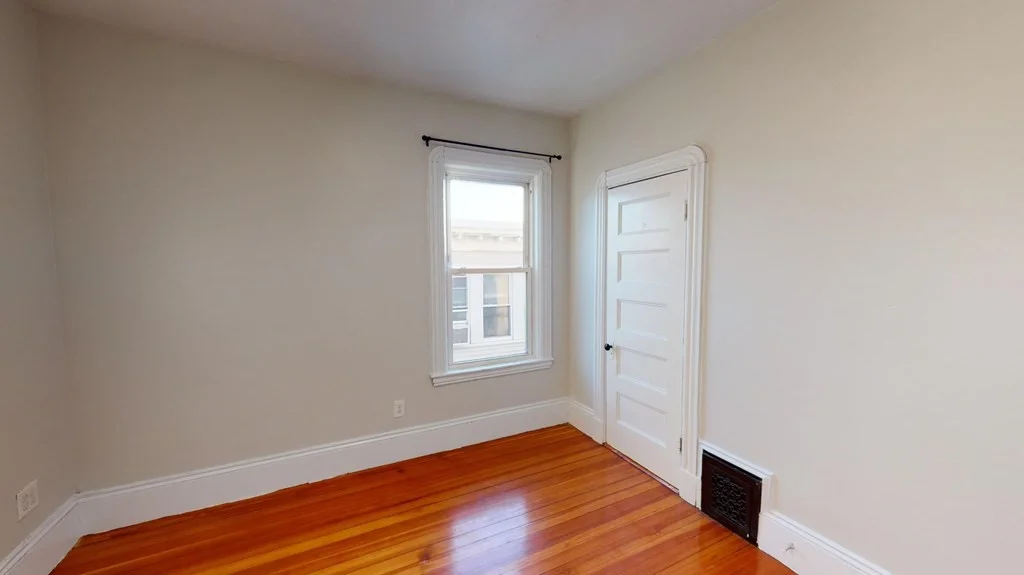 4 bed, 1 bath apartment for rent at 787 Columbia Rd Unit 3, Boston — photo 10 of 17