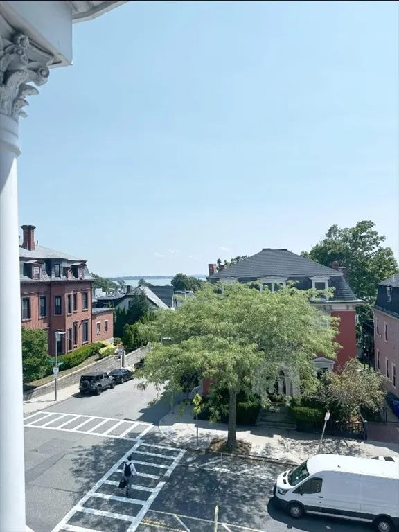 3 bed, 1 bath apartment for rent at 788 East Broadway Unit 3, South Boston — photo 6 of 13