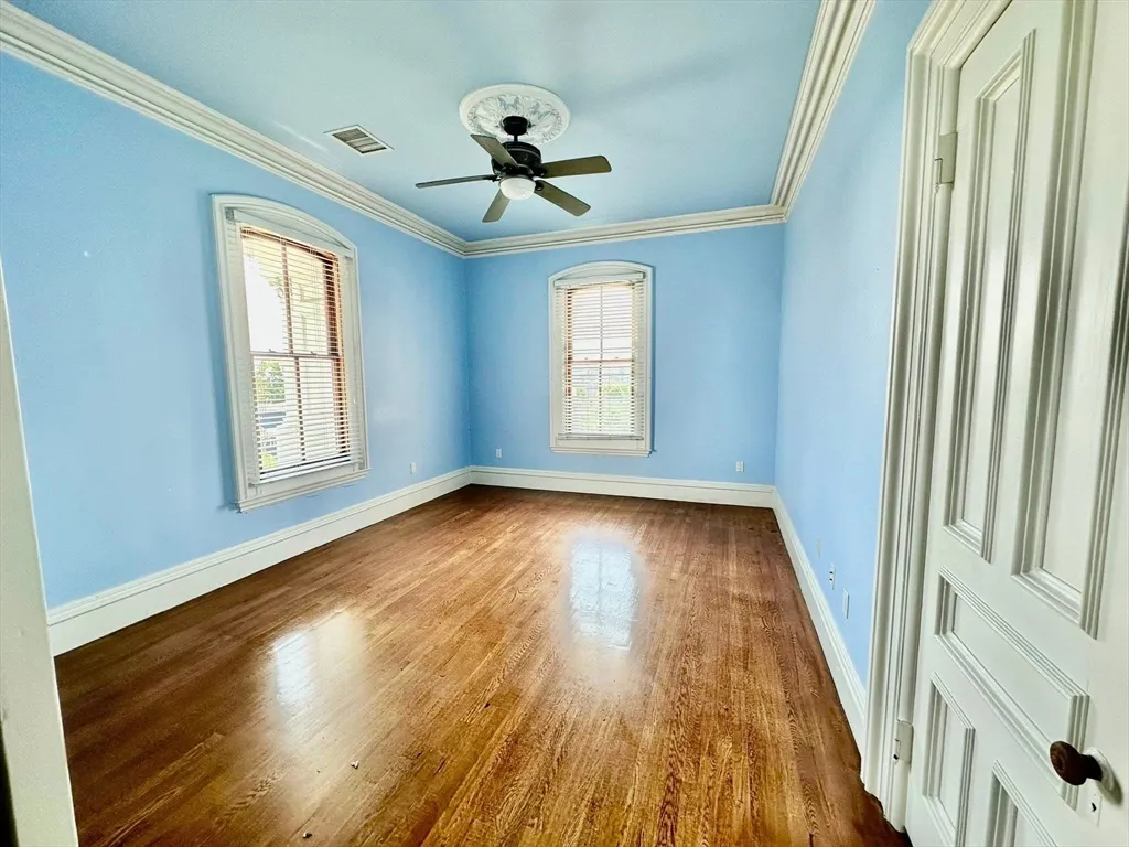 3 bed, 1 bath apartment for rent at 788 East Broadway Unit 3, South Boston — photo 9 of 13