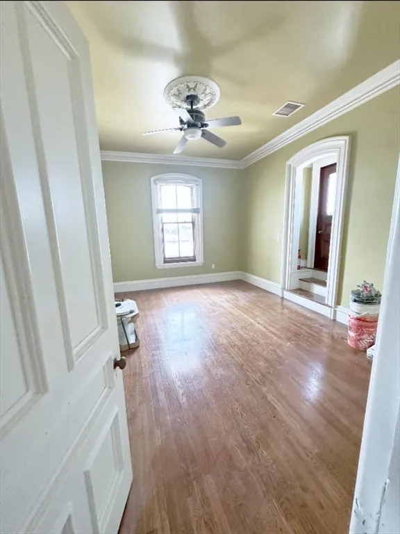 3 bed, 1 bath apartment for rent at 788 East Broadway Unit 3, South Boston — photo 11 of 13