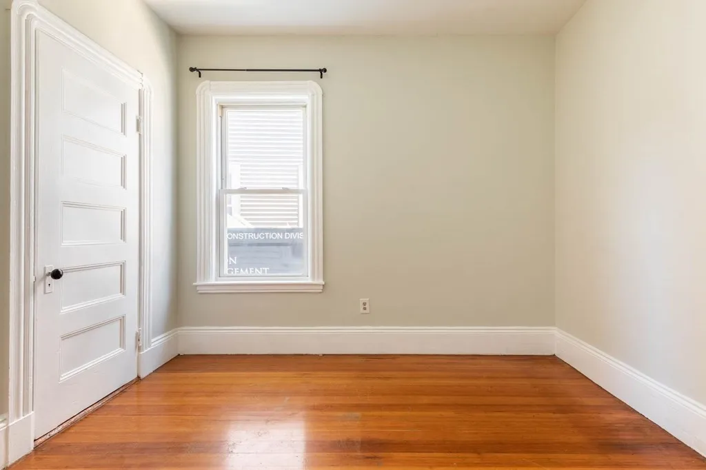 3 bed, 1 bath apartment for rent at 789 Columbia Rd Unit 1, Boston — photo 8 of 16