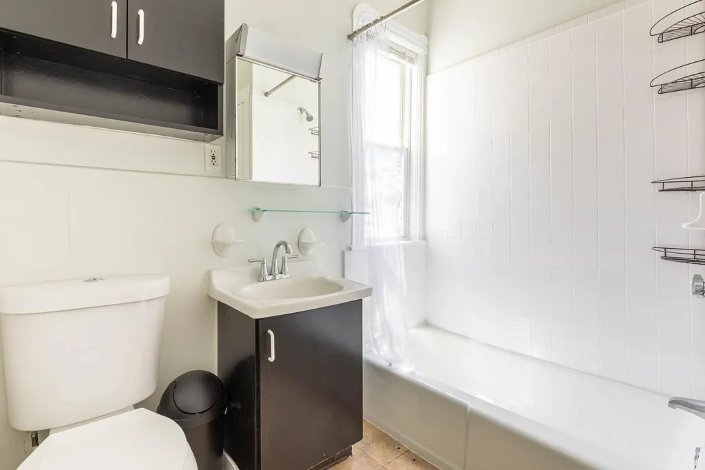 3 bed, 1 bath apartment for rent at 789 Columbia Rd Unit 1, Boston — photo 13 of 16