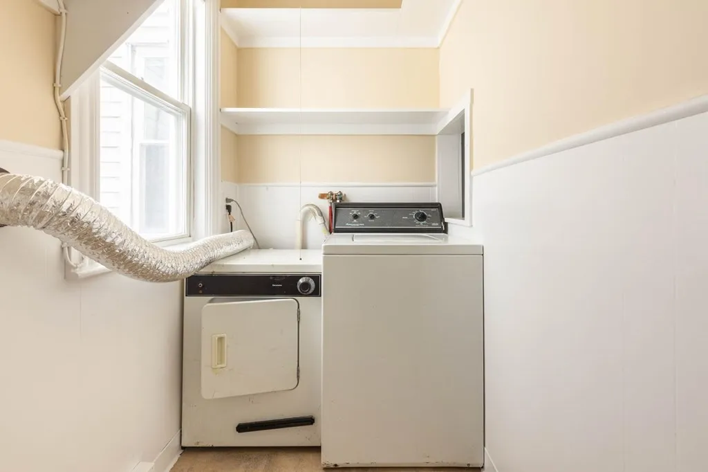 3 bed, 1 bath apartment for rent at 789 Columbia Rd Unit 1, Boston — photo 15 of 16