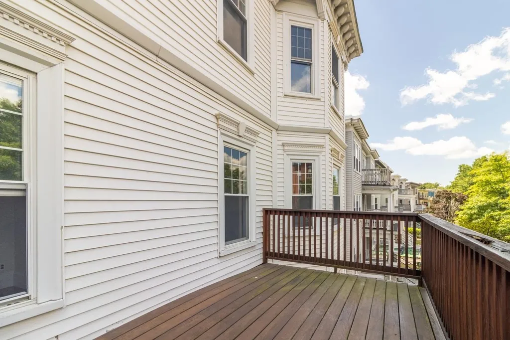 4 bed, 1 bath apartment for rent at 789 Columbia Rd Unit 2, Boston — photo 17 of 19
