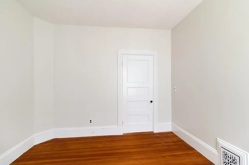 4 bed, 1 bath apartment for rent at 789 Columbia Rd Unit 2, Boston — photo 14 of 19
