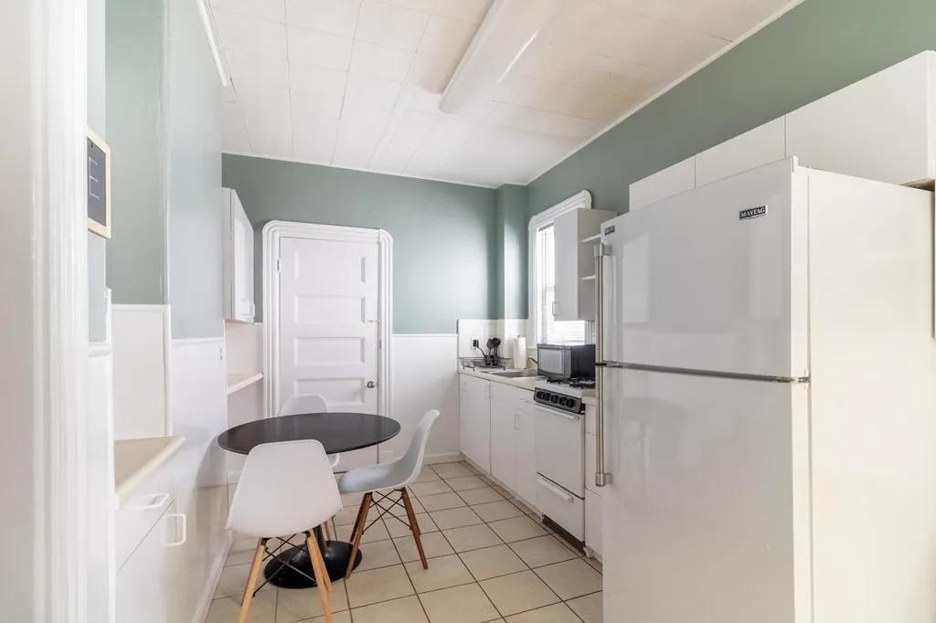 4 bed, 1 bath apartment for rent at 789 Columbia Rd Unit 2, Boston — photo 2 of 19