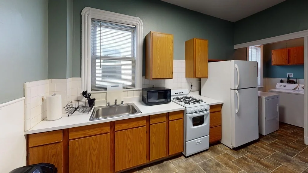 4 bed, 1 bath apartment for rent at 789 Columbia Rd Unit 3, Dorchester — photo 1 of 19