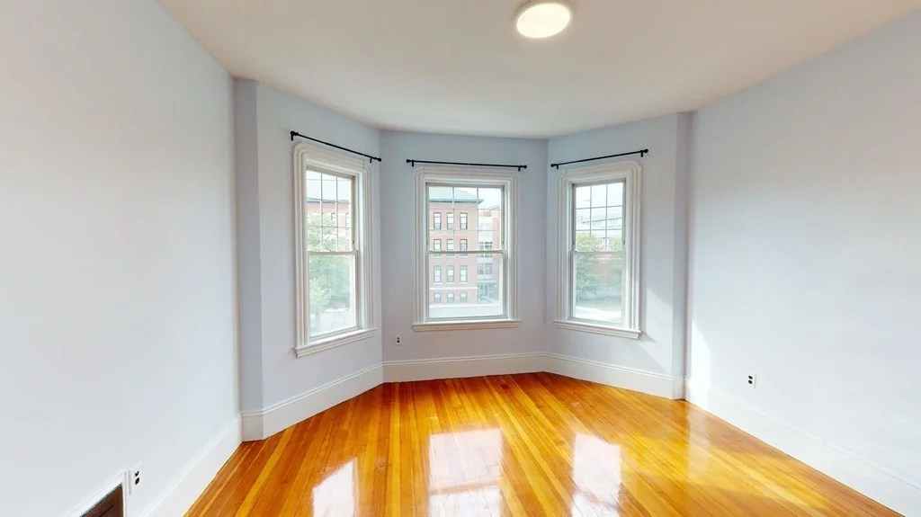 4 bed, 1 bath apartment for rent at 789 Columbia Rd Unit 3, Dorchester — photo 5 of 19