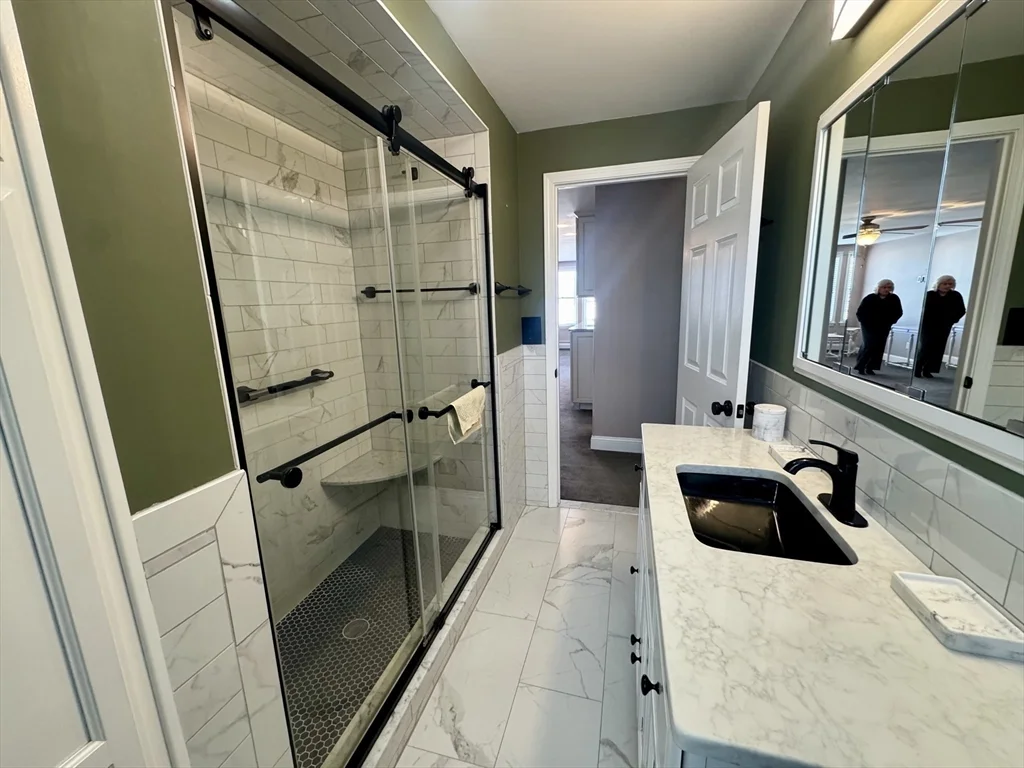 2 bed, 1 bath apartment for rent at 789 Mt Pleasant Unit 2, Northwest — photo 23 of 34
