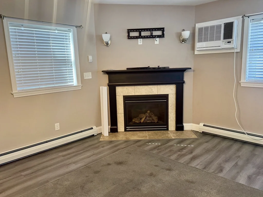 2 bed, 1 bath apartment for rent at 789 Mt Pleasant Unit 2, Northwest — photo 5 of 34