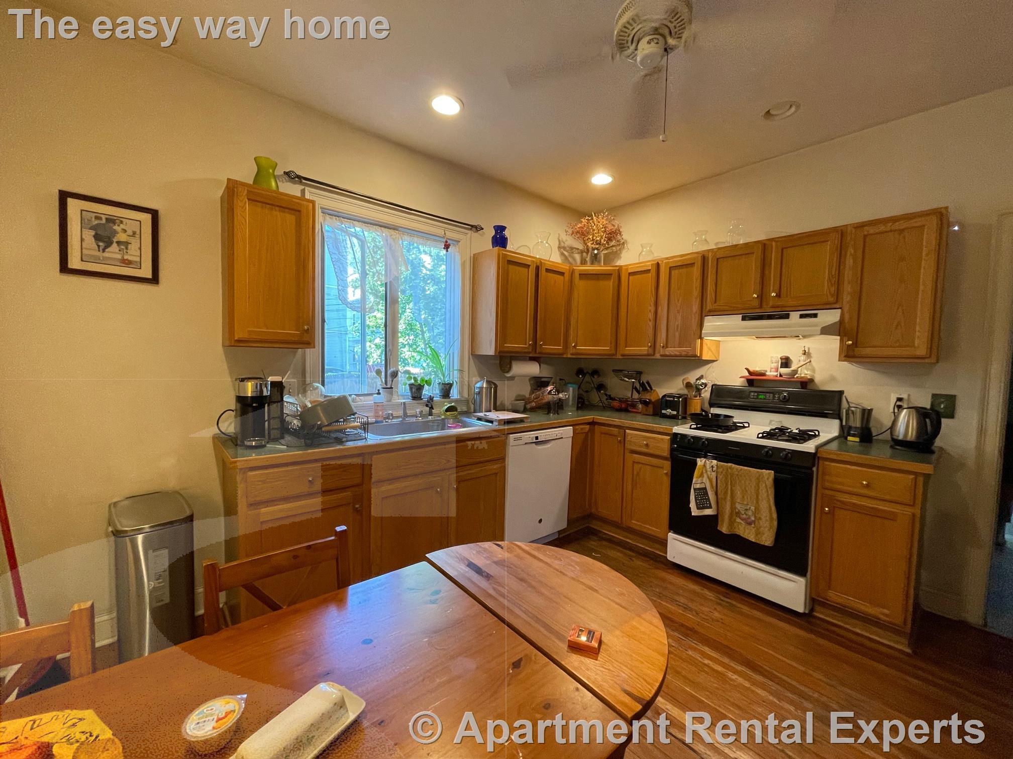 4 bed, 2 bath apartment for rent at 789 Somerville Ave, Porter Square — photo 2 of 15