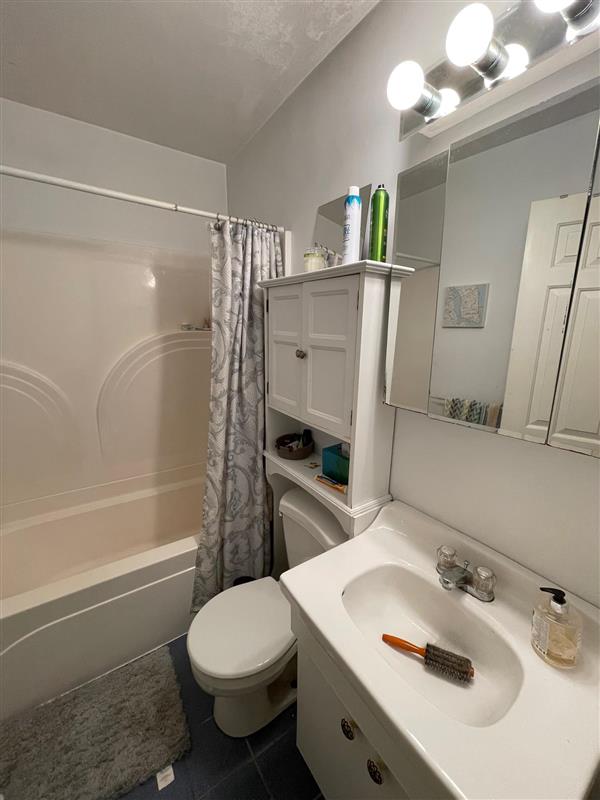 4 bed, 2 bath apartment for rent at 789 Somerville Ave Unit 1, Spring Hill — photo 5 of 14