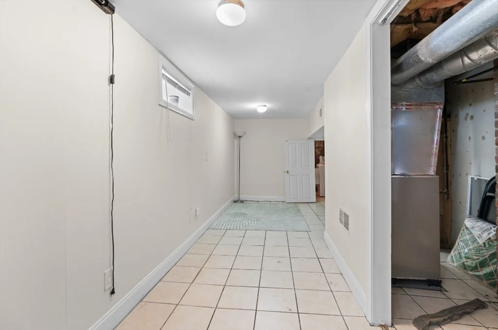 2 bed, 1 bath apartment for rent at 79-81 Vernon St Unit 2, Waltham — photo 11 of 11