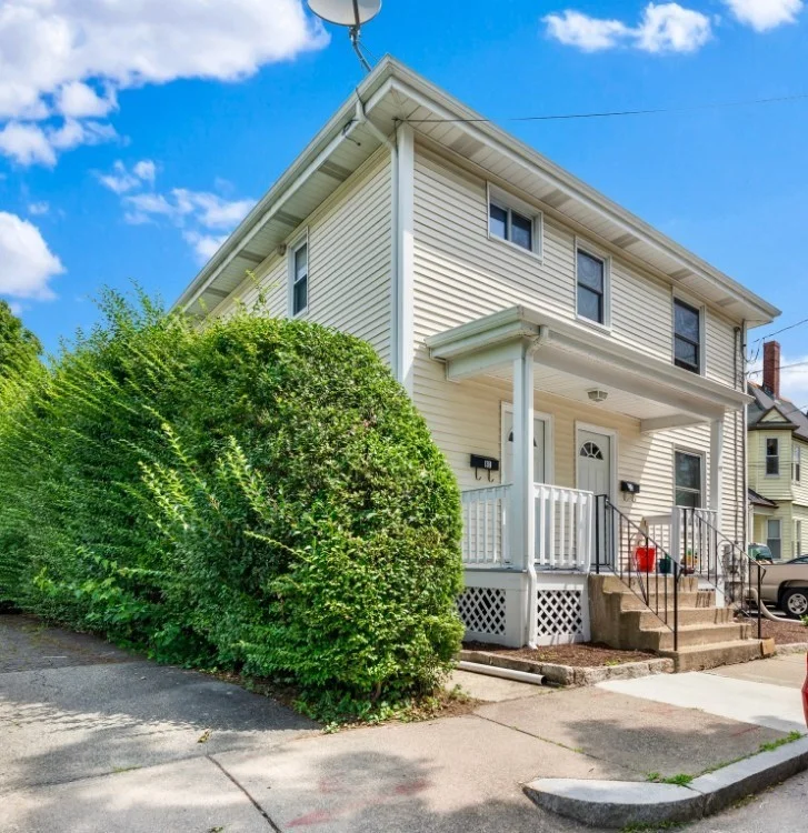 2 bed, 1 bath apartment for rent at 79-81 Vernon St Unit 2, Waltham — photo 1 of 11
