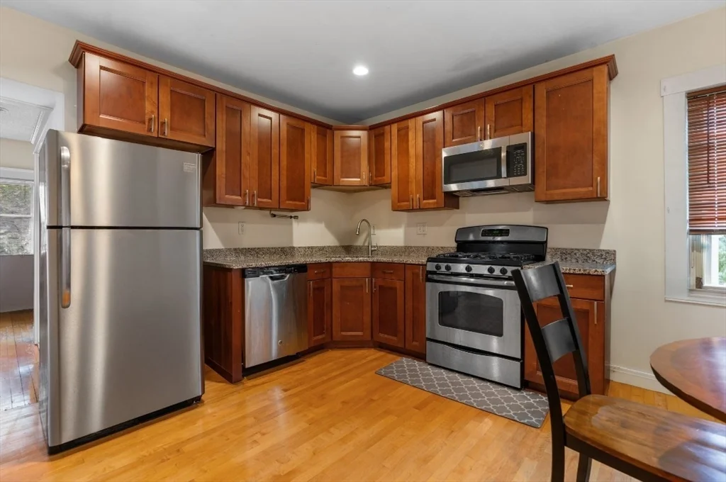 2 bed, 1 bath apartment for rent at 79-81 Vernon St Unit 2, Waltham — photo 4 of 11
