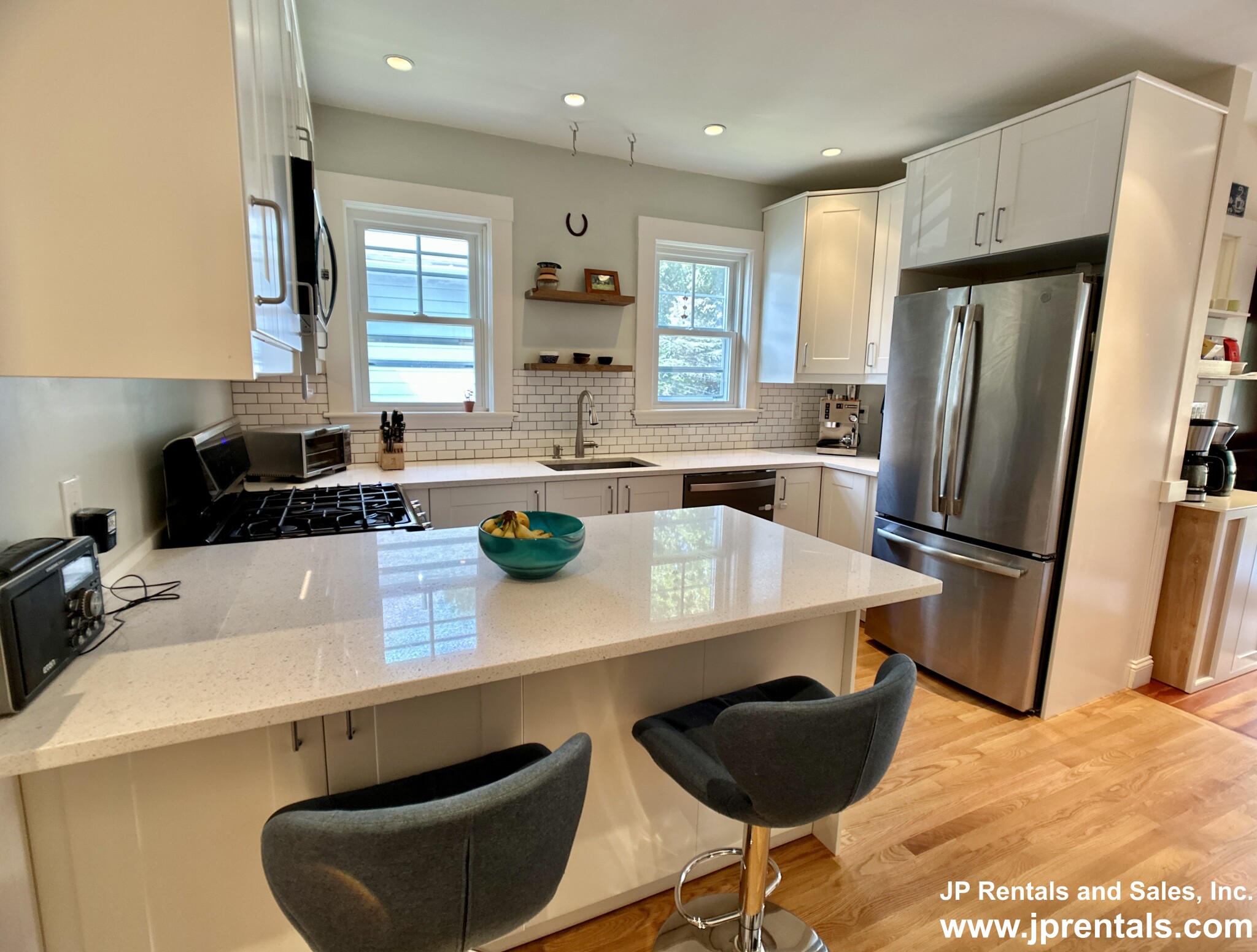 2.5 bed, 1 bath apartment for rent at 79 Aldrich St Unit 2, Roslindale — photo 7 of 18
