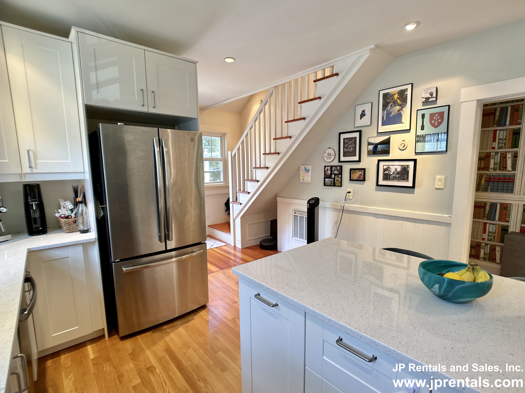 2.5 bed, 1 bath apartment for rent at 79 Aldrich St Unit 2, Roslindale — photo 10 of 18