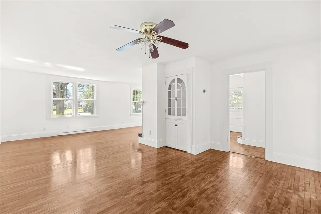 5 bed, 2 bath apartment for rent at 79 Bacon St Unit 79, Winchester — photo 10 of 41