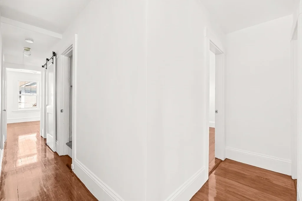 5 bed, 2 bath apartment for rent at 79 Bacon St Unit 79, Winchester — photo 20 of 41