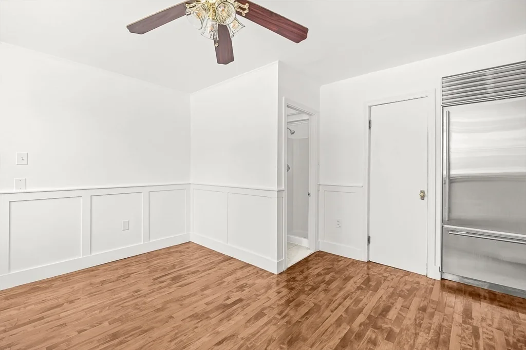 5 bed, 2 bath apartment for rent at 79 Bacon St Unit 79, Winchester — photo 16 of 41