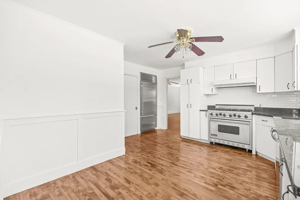 5 bed, 2 bath apartment for rent at 79 Bacon St Unit 79, Winchester — photo 12 of 41