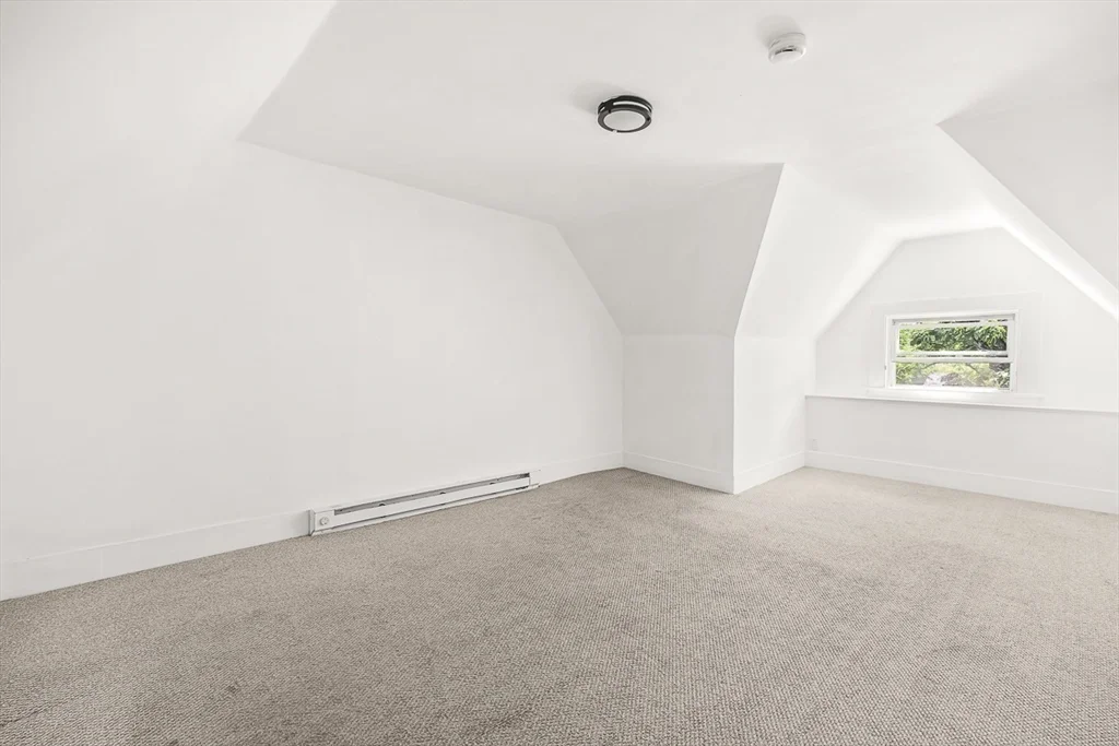 5 bed, 2 bath apartment for rent at 79 Bacon St Unit 79, Winchester — photo 36 of 41