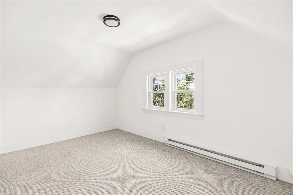 5 bed, 2 bath apartment for rent at 79 Bacon St Unit 79, Winchester — photo 39 of 41