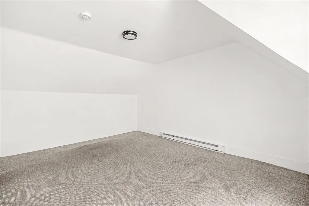 5 bed, 2 bath apartment for rent at 79 Bacon St Unit 79, Winchester — photo 37 of 41