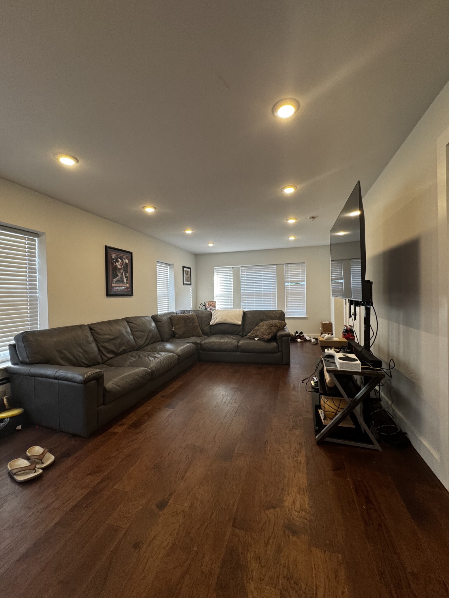 3 bed, 2 bath apartment for rent at 79 Bailey Rd Unit 1A, Ten Hills — photo 6 of 31