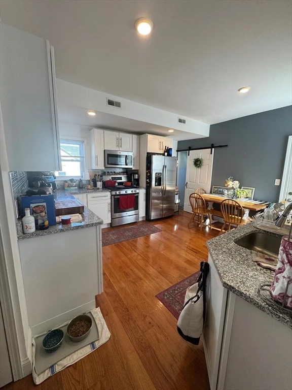 2 bed, 1 bath apartment for rent at 79 Bridge Unit 2, Salem — photo 8 of 19