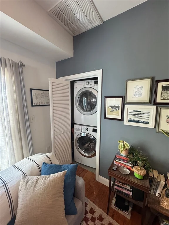2 bed, 1 bath apartment for rent at 79 Bridge Unit 2, Salem — photo 17 of 19