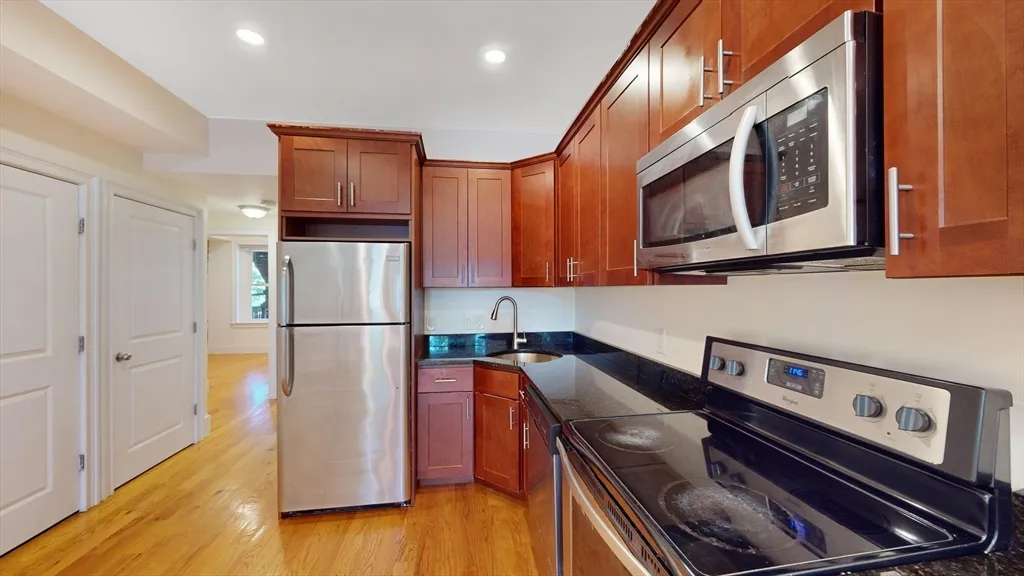 3 bed, 2 bath apartment for rent at 79 Brighton Ave Unit 2, Allston — photo 3 of 13