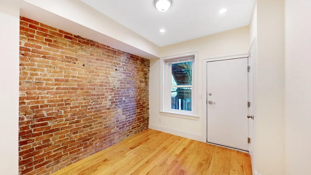 3 bed, 2 bath apartment for rent at 79 Brighton Ave Unit 2, Allston — photo 8 of 13