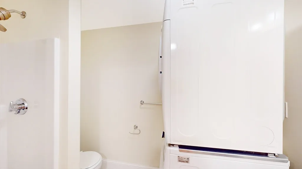 3 bed, 2 bath apartment for rent at 79 Brighton Ave Unit 2, Allston — photo 11 of 13