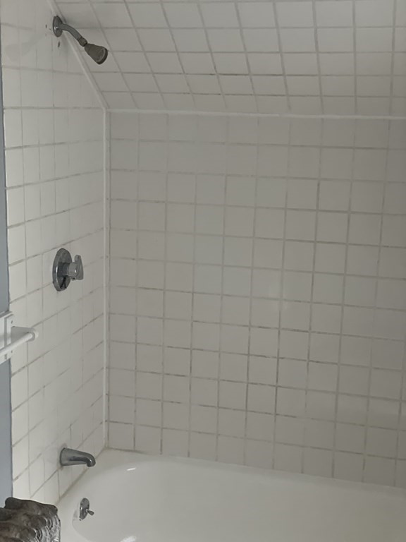 2 bed, 1 bath apartment for rent at 79 Broad St Unit 2, North Attleboro — photo 3 of 7