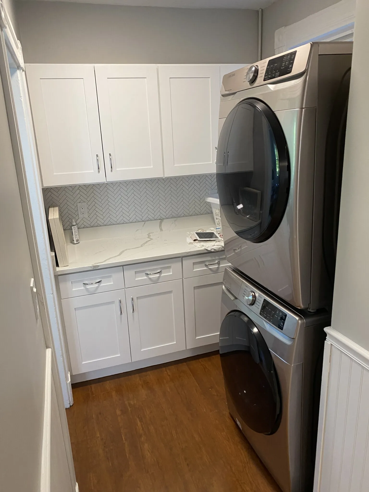 3 bed, 2 bath apartment for rent at 79 Brook St Unit 2R, Central Village — photo 2 of 14