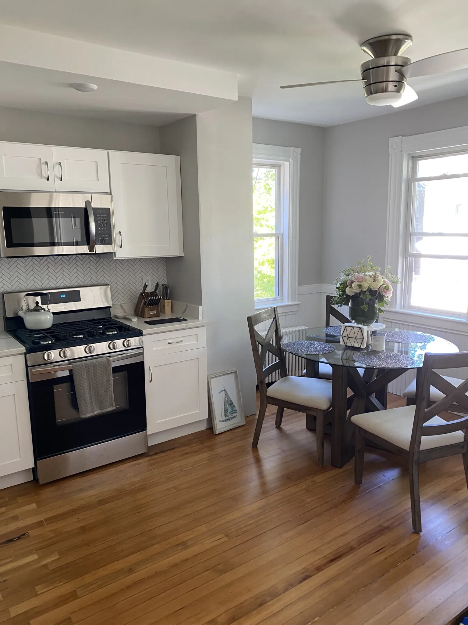 3 bed, 2 bath apartment for rent at 79 Brook St Unit 2R, Central Village — photo 1 of 14