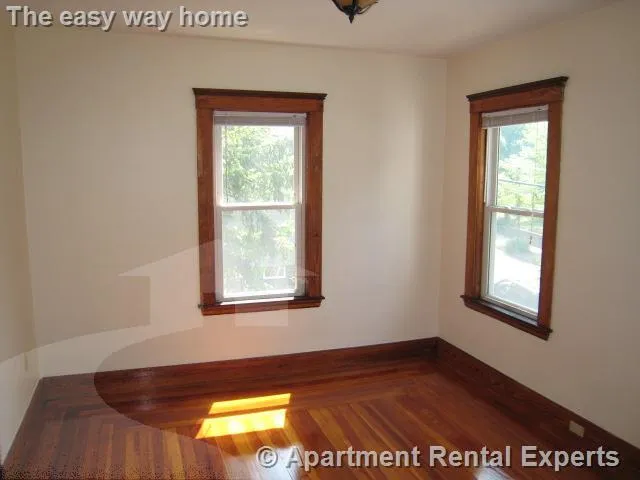2 bed, 1 bath apartment for rent at 79 Capen St Unit 2, Tufts — photo 3 of 8