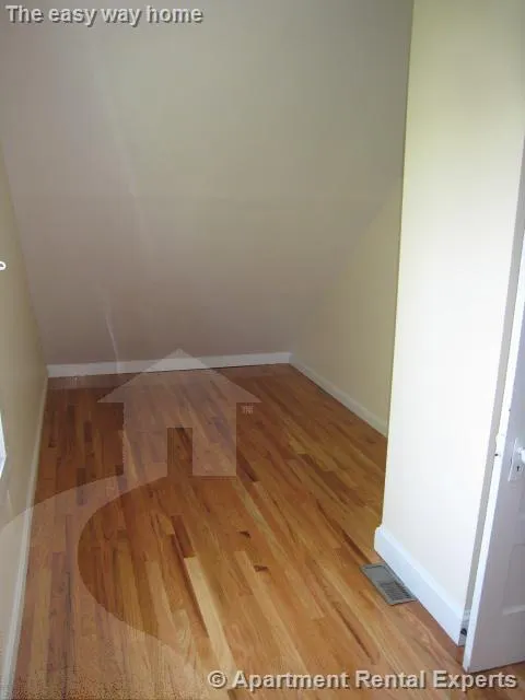 2 bed, 1 bath apartment for rent at 79 Capen St Unit 2, Tufts — photo 7 of 8