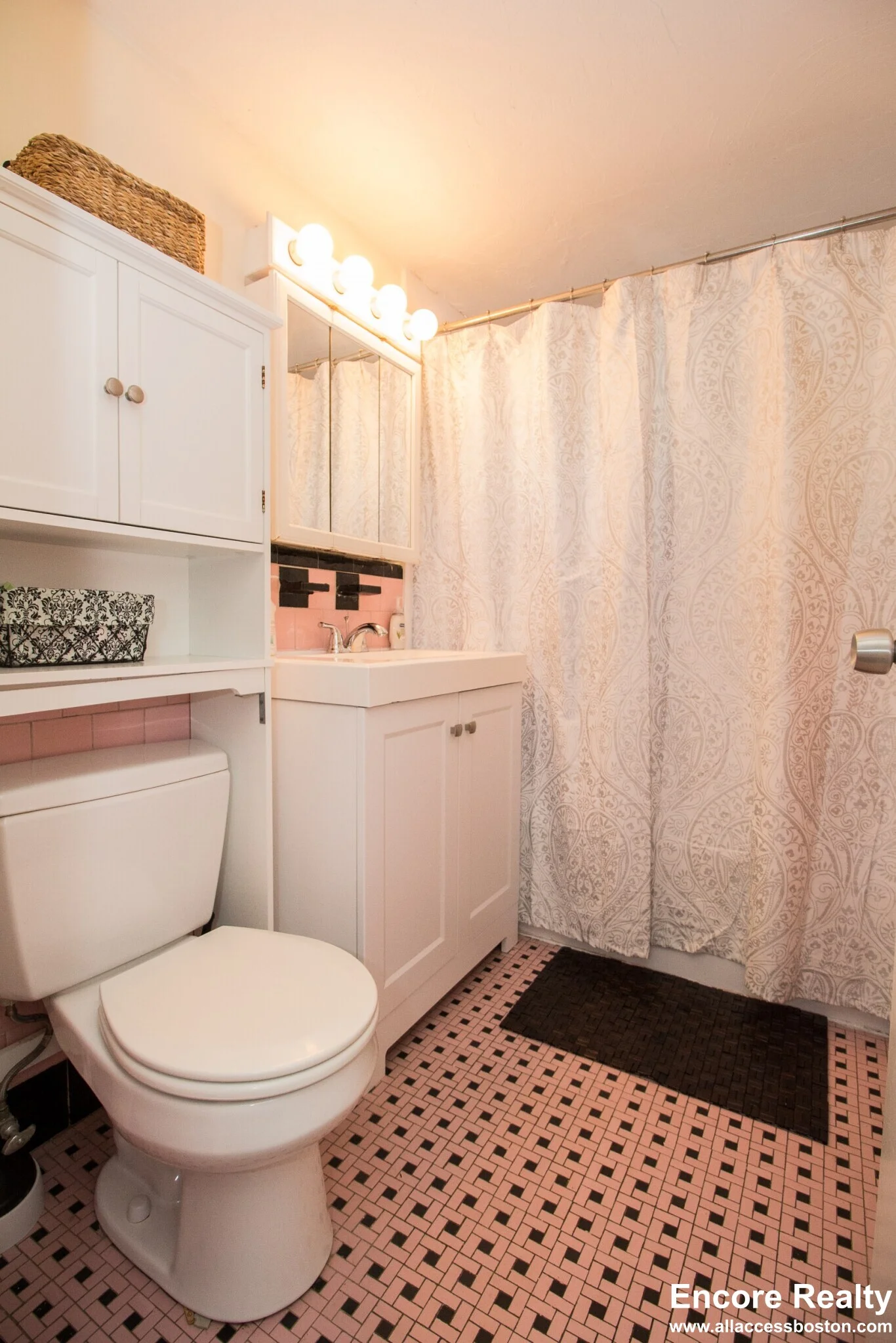 1 bed, 1 bath apartment for rent at 79 Chestnut St Unit 1B, Brookline — photo 11 of 25