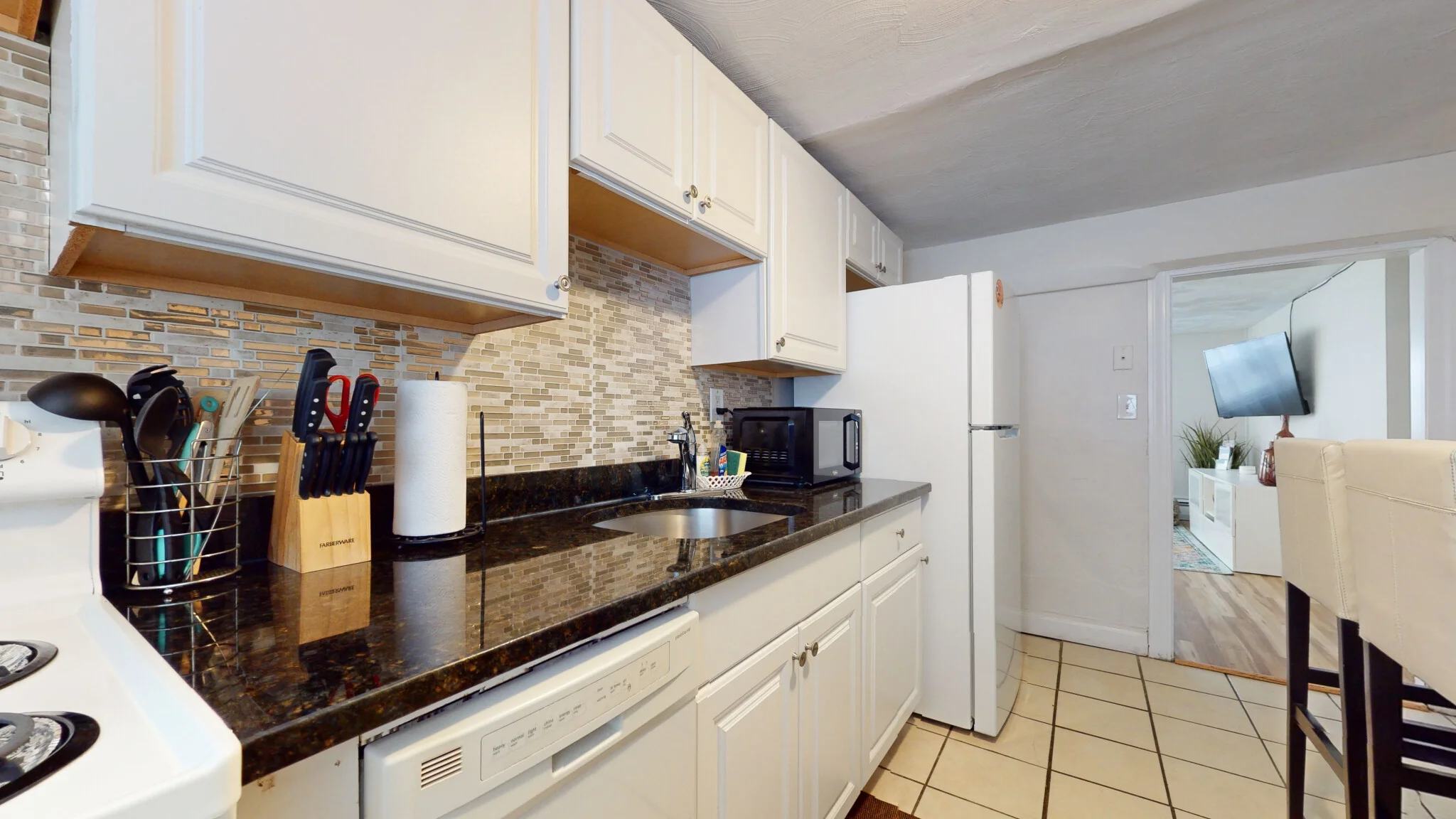 1 bed, 1 bath apartment for rent at 79 Chestnut St Unit 1B, Brookline — photo 17 of 25
